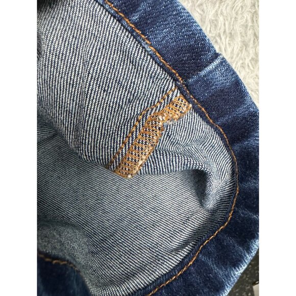 Forever 21 Slim Mens Denim Jeans Size 33 lighter W/Lighter Upper Backside - Picture 11 of 13